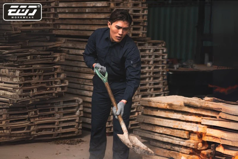 沒穿阻燃服會怎樣？桃園衣哥實業電弧防護衣推薦：離火自熄、不熔滴，閃燃瞬間救命關鍵