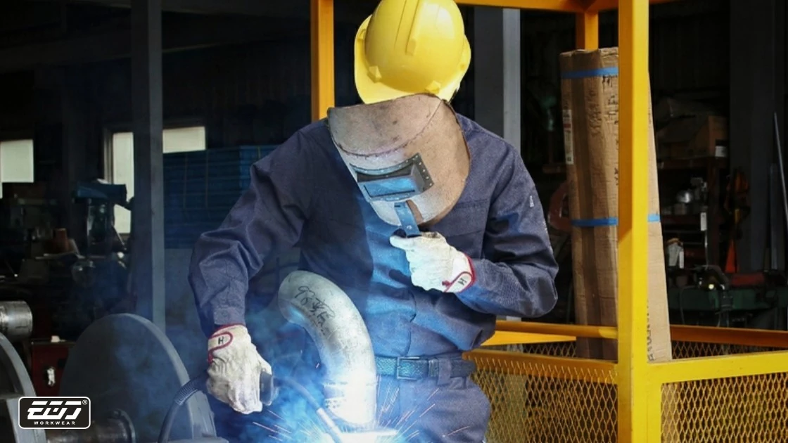 台灣極端氣候工安防線：EGO衣哥重塑「阻燃與機能」團體服標準，將職人需求轉化為專業裝備