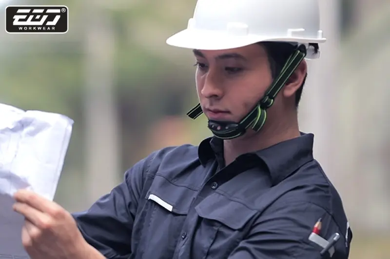 桃園中壢工作服推薦！衣哥日式反光系列，高品質反光襯衫與專業工程背心，守護夜間安全